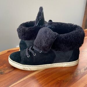 UGG Croft Black High Top Suede Leather Shearling Lined Lace Up Sneaker
